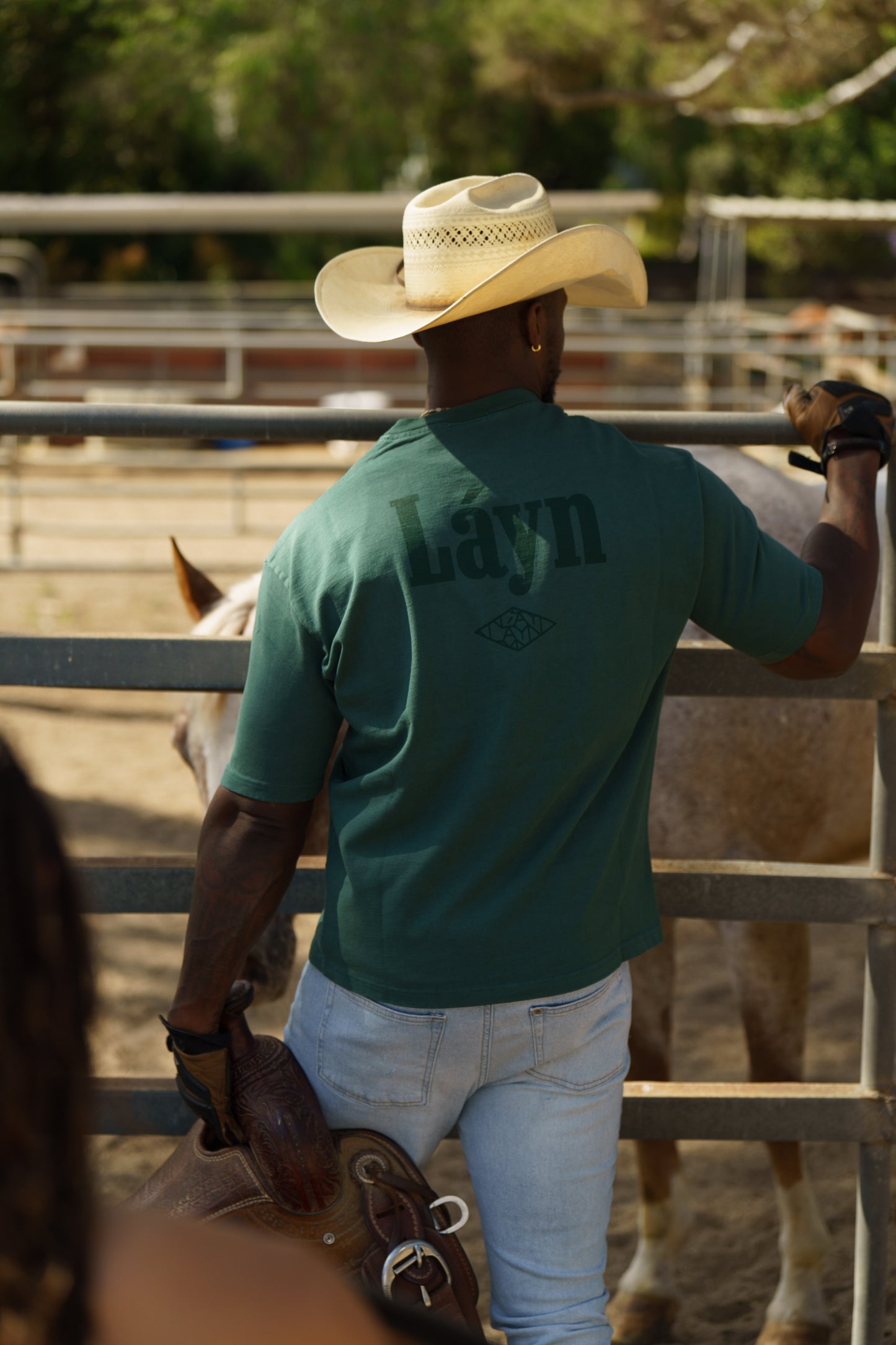 ROOTS: Láyn Green Tee